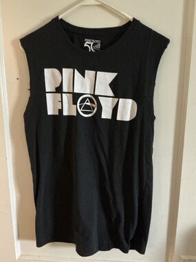 Size s Pink Floyd tee